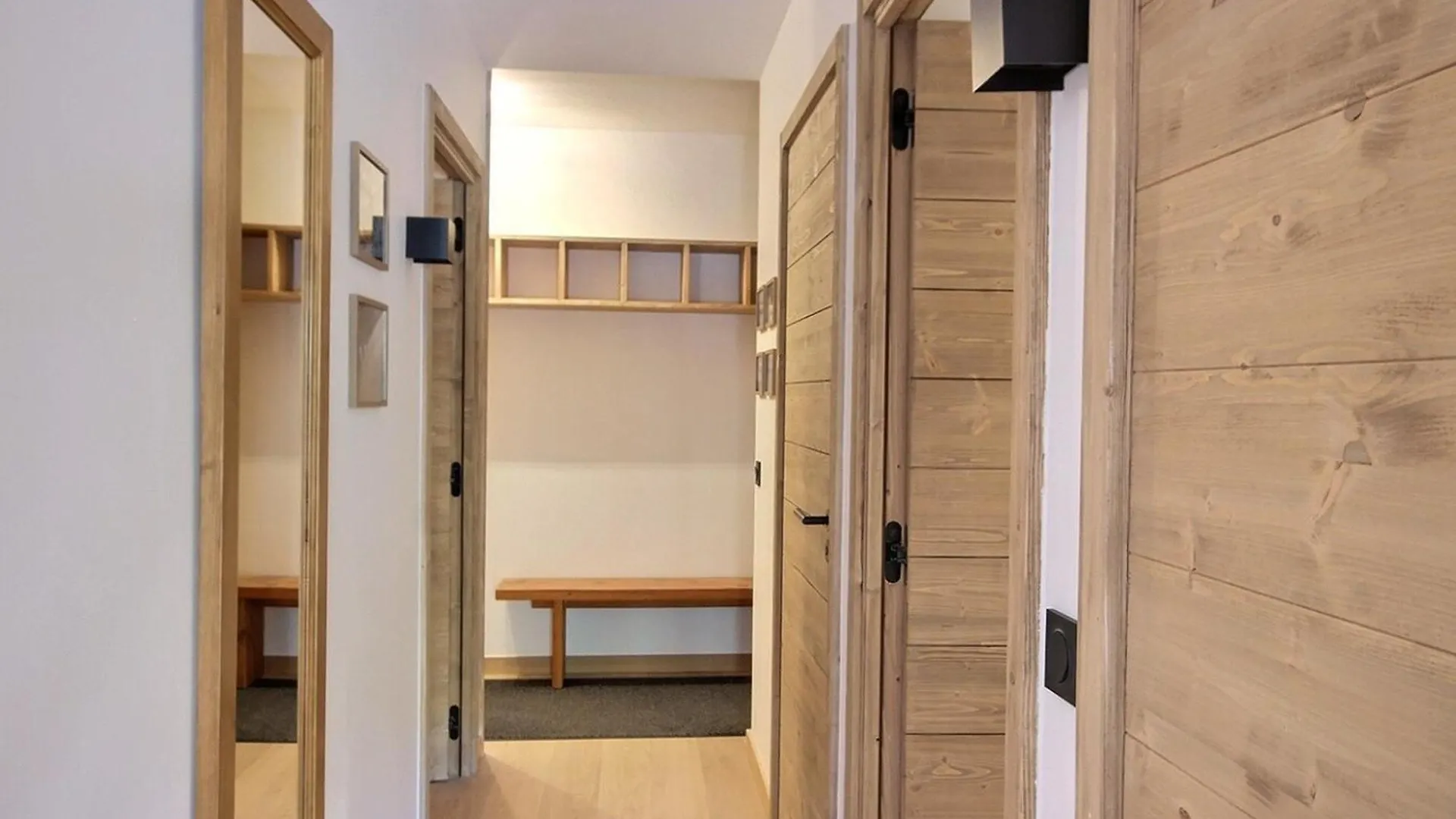 Apartament Tres Beau 4 Pieces A Meribel Mottaret - Neuf, Parking Couvert, Acces Rapide Aux Pistes - Fr-1-411-944 Les Allues Francja